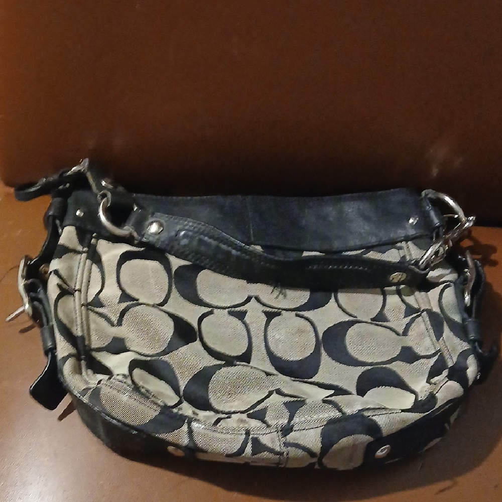 Coach Black and Cream Shoulder Bag